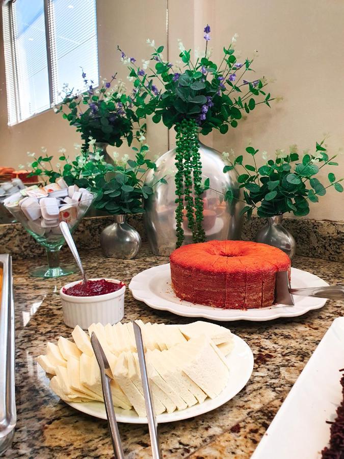 Avenida Palace Hotel 주앵빌 외부 사진