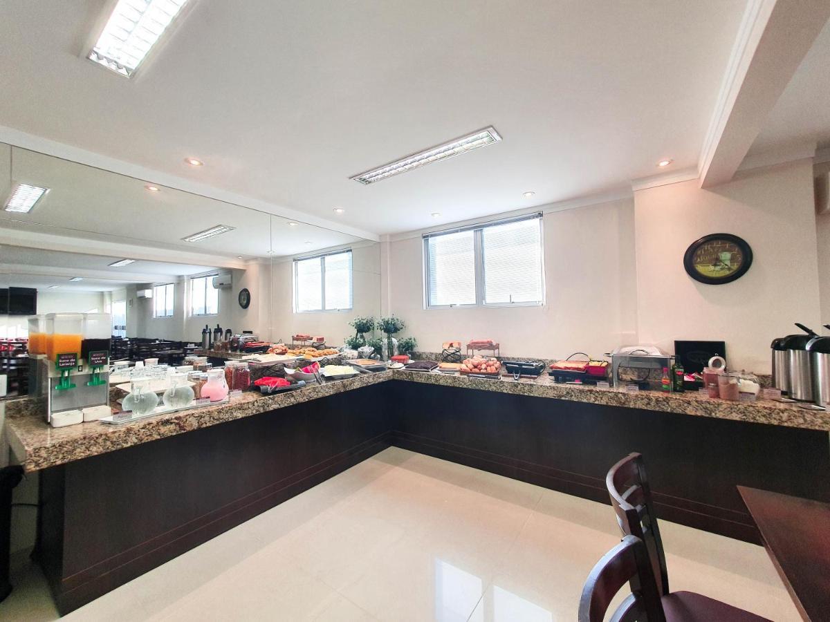 Avenida Palace Hotel 주앵빌 외부 사진
